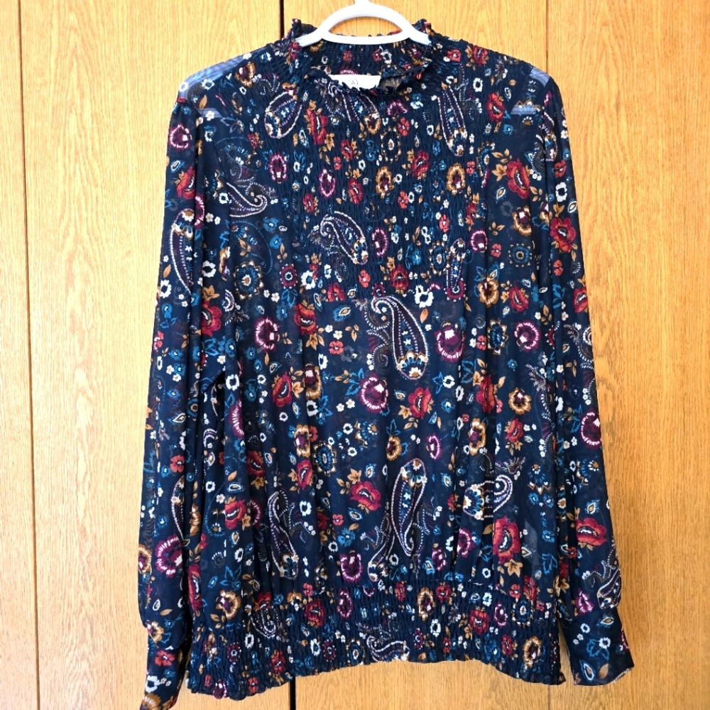 Floral Paisley Long Sleeve Women's Top, 2XL EUC